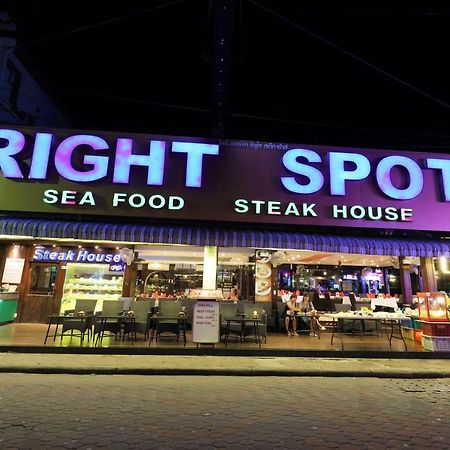 Right Spot Hotel Pattaya Ngoại thất bức ảnh