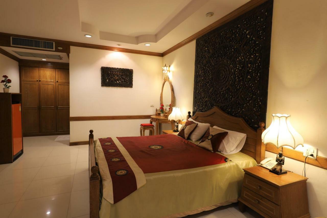 Right Spot Hotel Pattaya Ngoại thất bức ảnh