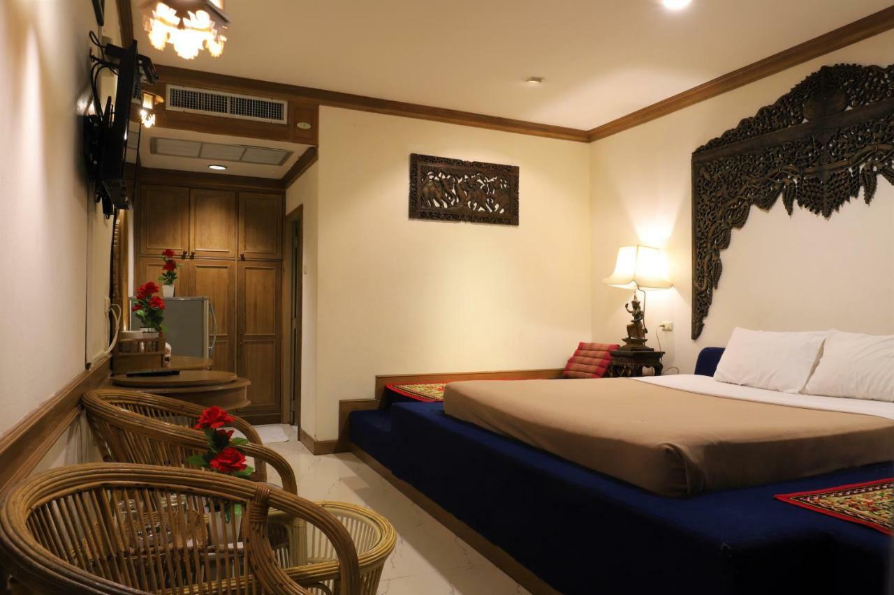 Right Spot Hotel Pattaya Ngoại thất bức ảnh